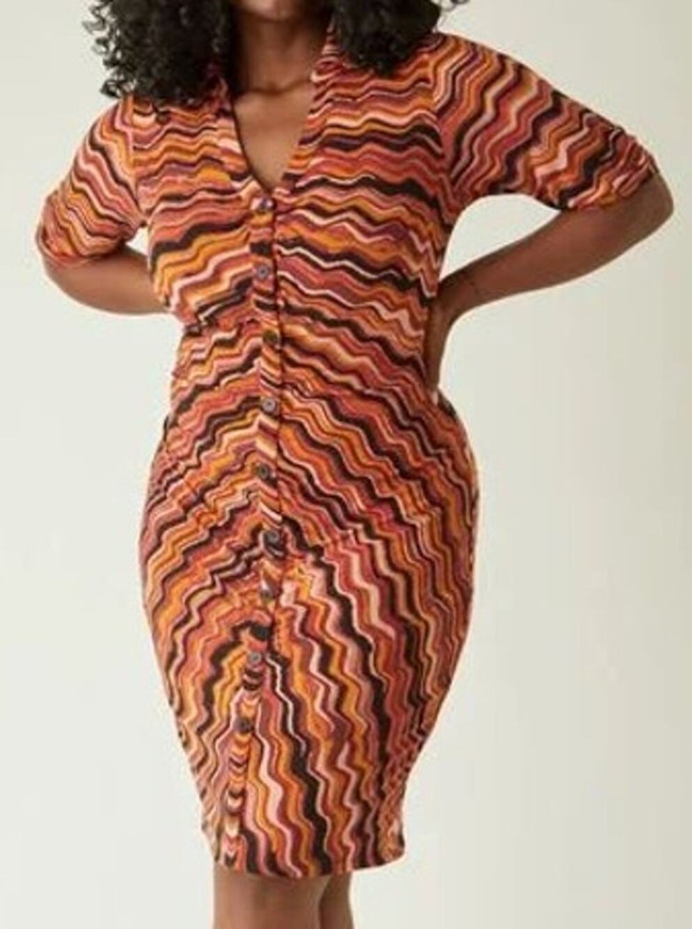 PLUS SIZE 26/28 - 4X | Women’s Bodycon Ruched Zigzag Print Shirtdress | NWT
